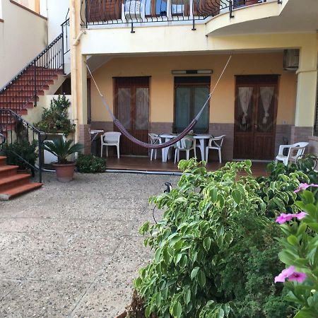 Anna Apartment Villaputzu Buitenkant foto