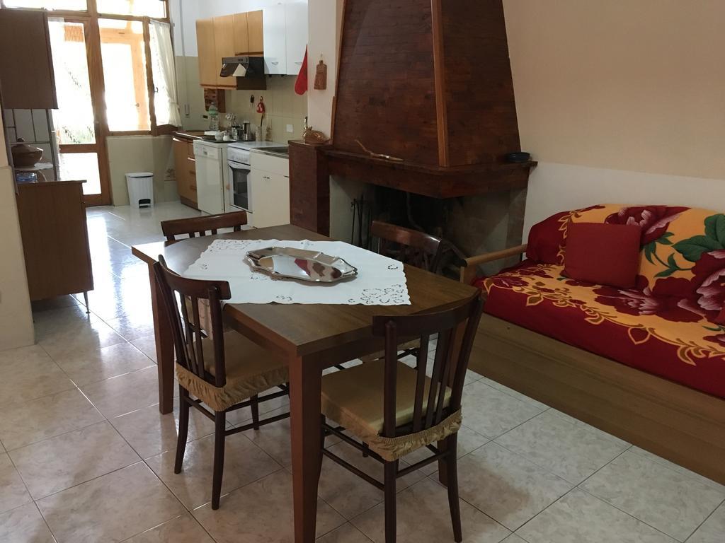 Anna Apartment Villaputzu Buitenkant foto
