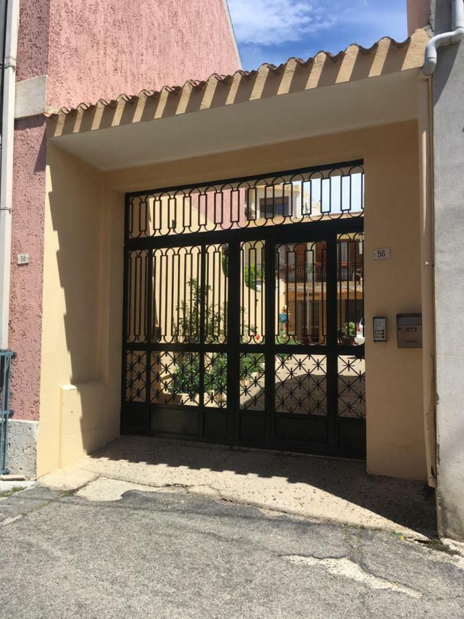 Anna Apartment Villaputzu Buitenkant foto